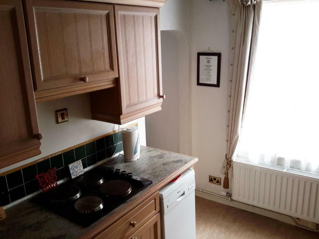 Lupine Cottage Whitby Buitenkant foto